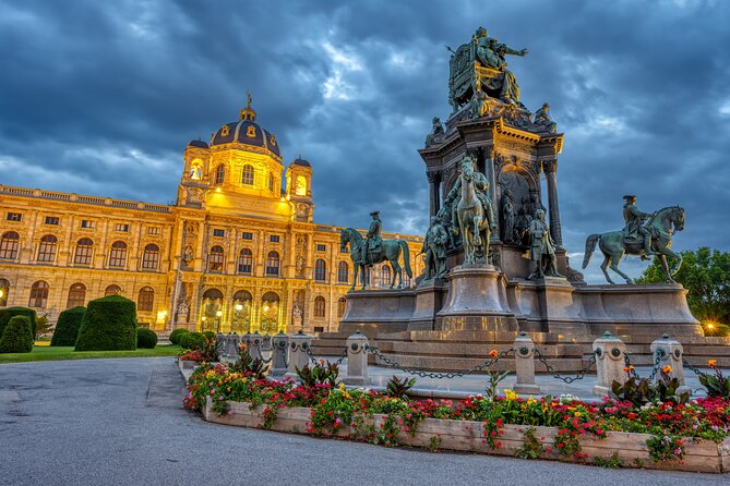Private Transfer from Munich to Vienna - Your driver: English, punctuality, and luggage help
