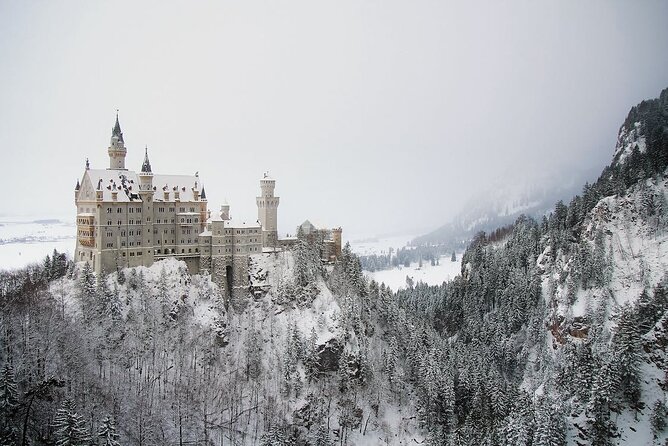 Private Van Tour to Royal Castle of Neuschwanstein from Munich - Hohenschwangau quick photo stop: the best 15 minutes you’ll get