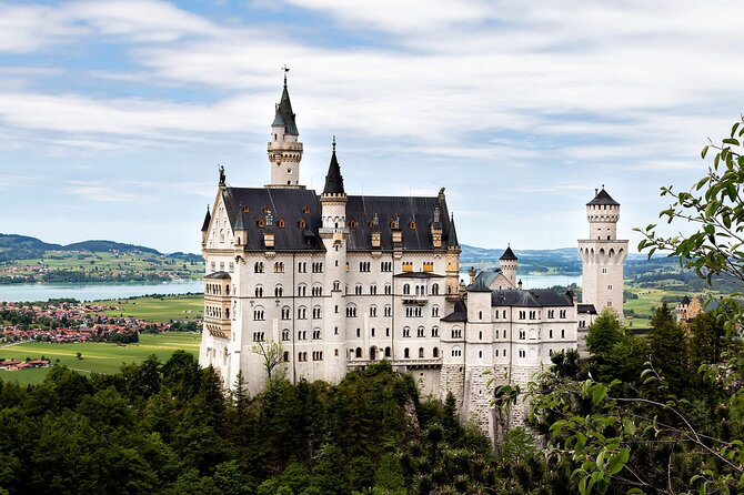 Private Van Tour to Royal Castle of Neuschwanstein from Munich - Rottenbuch church stop: easy photos and a proper coffee break