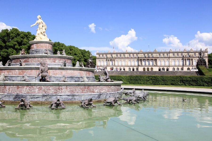 Private Van Tour to the Royal Palace of Herrenchiemsee - Who should book this private Herrenchiemsee day