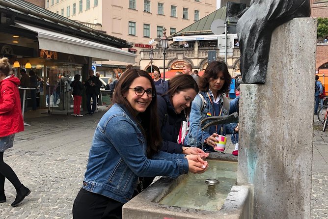Private - Viktualienmarkt Food Tour and Beyond - best Munich tastings - Meeting at Marienplatz: the route that gets you oriented fast