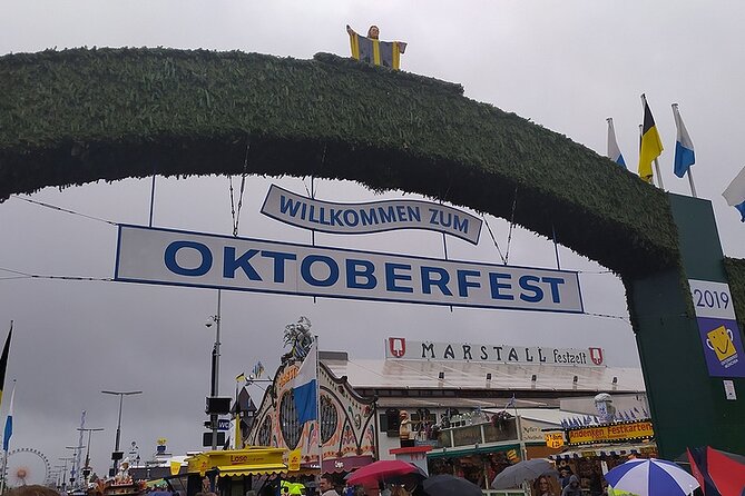 Private VIP Oktoberfest, Table, 3-Course-Menu, Beer & Champagne - Who Sepp is and why the day feels personal