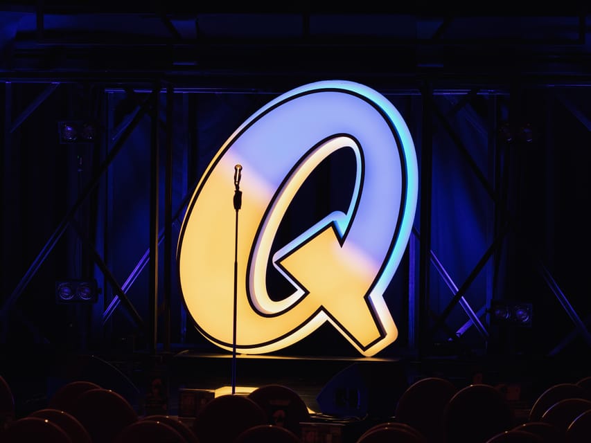 Quatsch Comedy Club München: Die Live Show - How Die Live Show actually plays out on stage