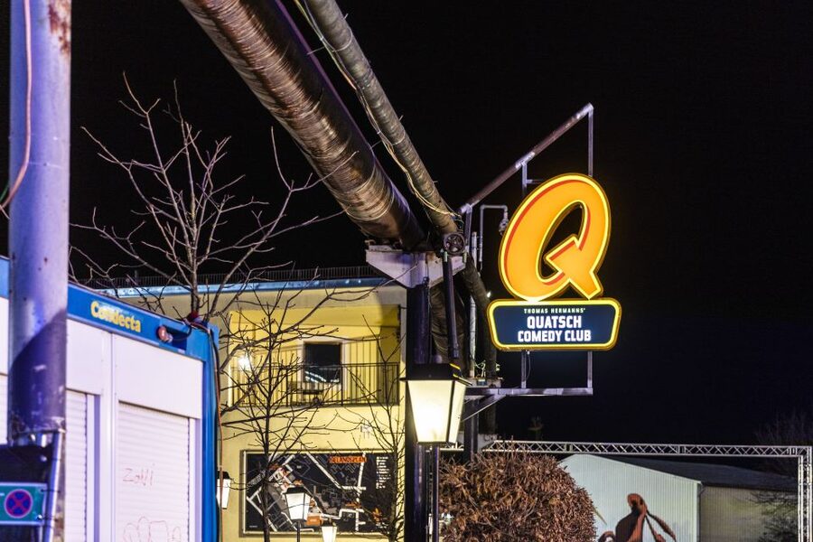 Quatsch Comedy Club München: Die Live Show - Rules that affect your comfort (and what to bring)