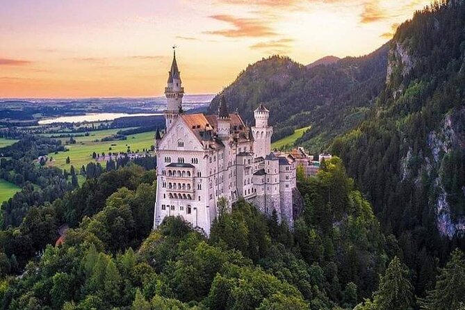 Skip the Line: Neuschwanstein Castle Private Tour From Füssen or Hohenschwangau - Inside the castle: group entry, but you’re not on your own