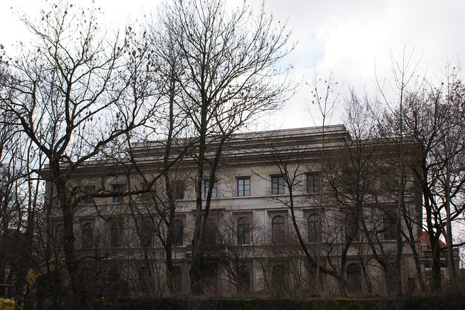 Small-Group 2-Hour Munich and The Third Reich Walking Tour - Why Munich’s Nazi-era landmarks fit into 2 hours