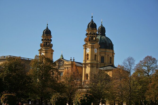 Superior E-Bike Tour incl. 3rd Reich Sites & a beer Garden Stop - Schwabing on the route: art circles, then later contrasts