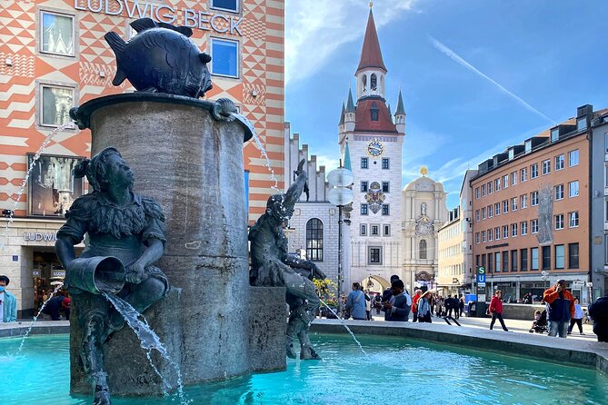 Ten Munich Old town Sights in a Private Express Walking Tour - Fischbrunnen Fountain Traditions: Wallet Washing and the Butchers’ Jump