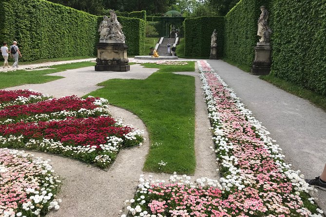 VIP Day Trip Neuschwanstein and Linderhof Castle from Munich - Guide Style: Why English Commentary Changes Everything