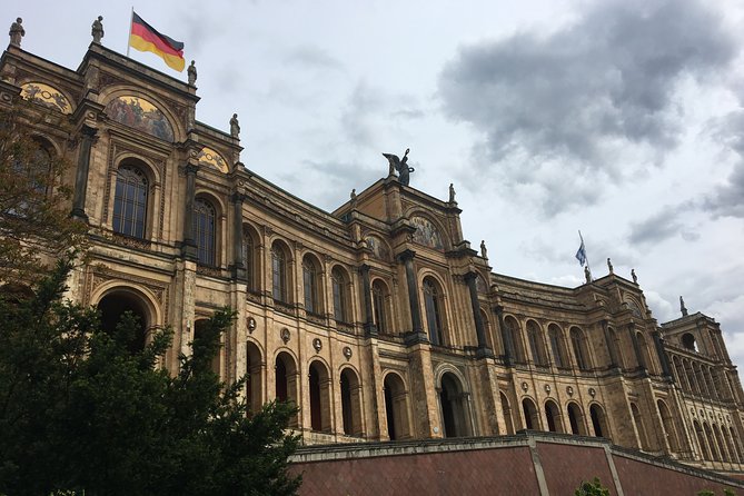 Walking Tour on Resistance to Nazism in Munich - Resistance in Munich starts at Odeonsplatz