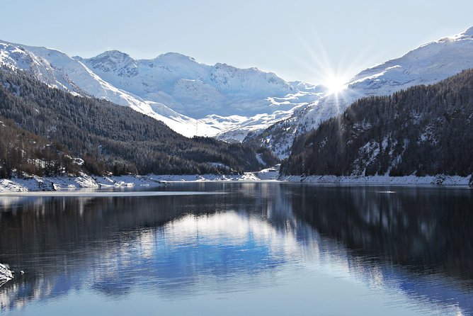 Winter Tour to Neuschwanstein Castle from Munich - Winter comfort checklist: shoes, cash, and getting to the right places